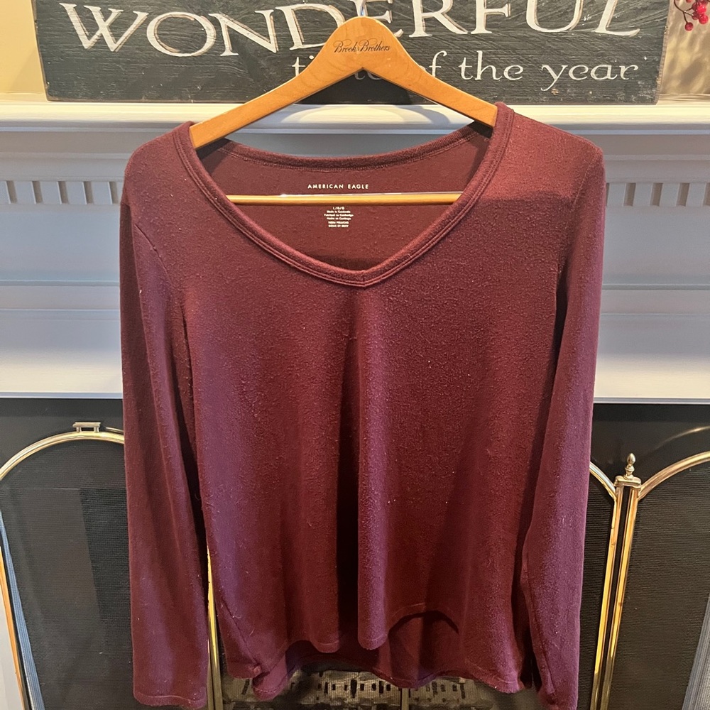 AMERICAN EAGLE SWEATER